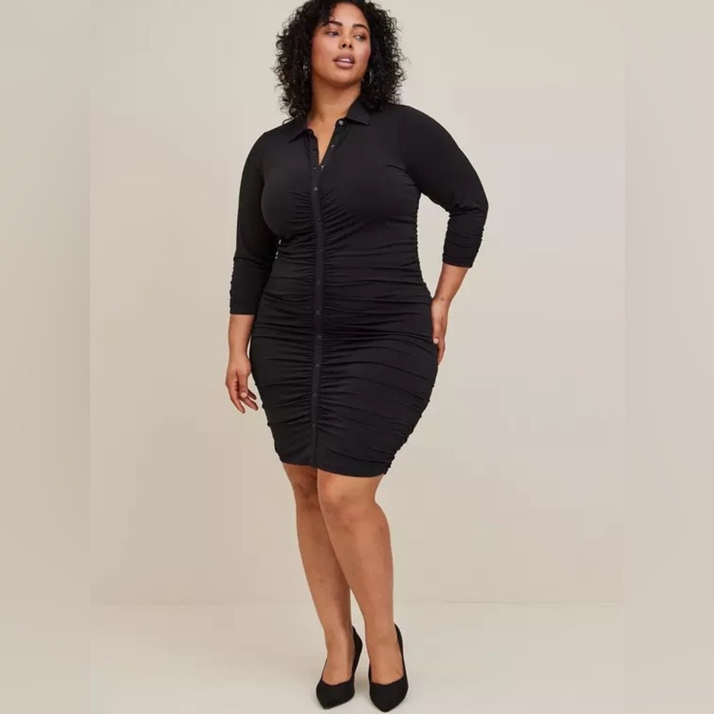 Torrid size 0 At The Knee Studio Knit Shirred Shirtdress black